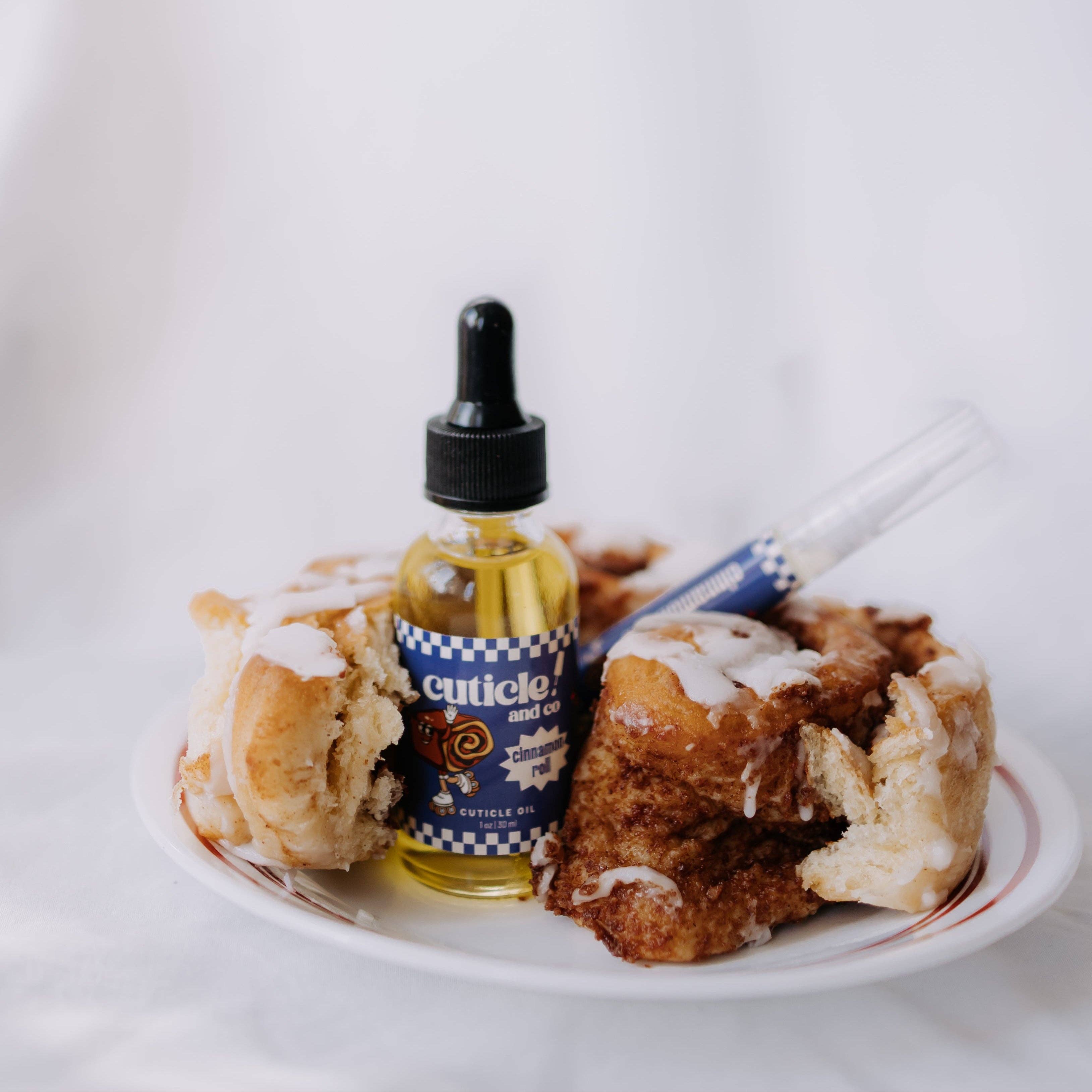 Cuticle oil Cinnamon Roll Bottle