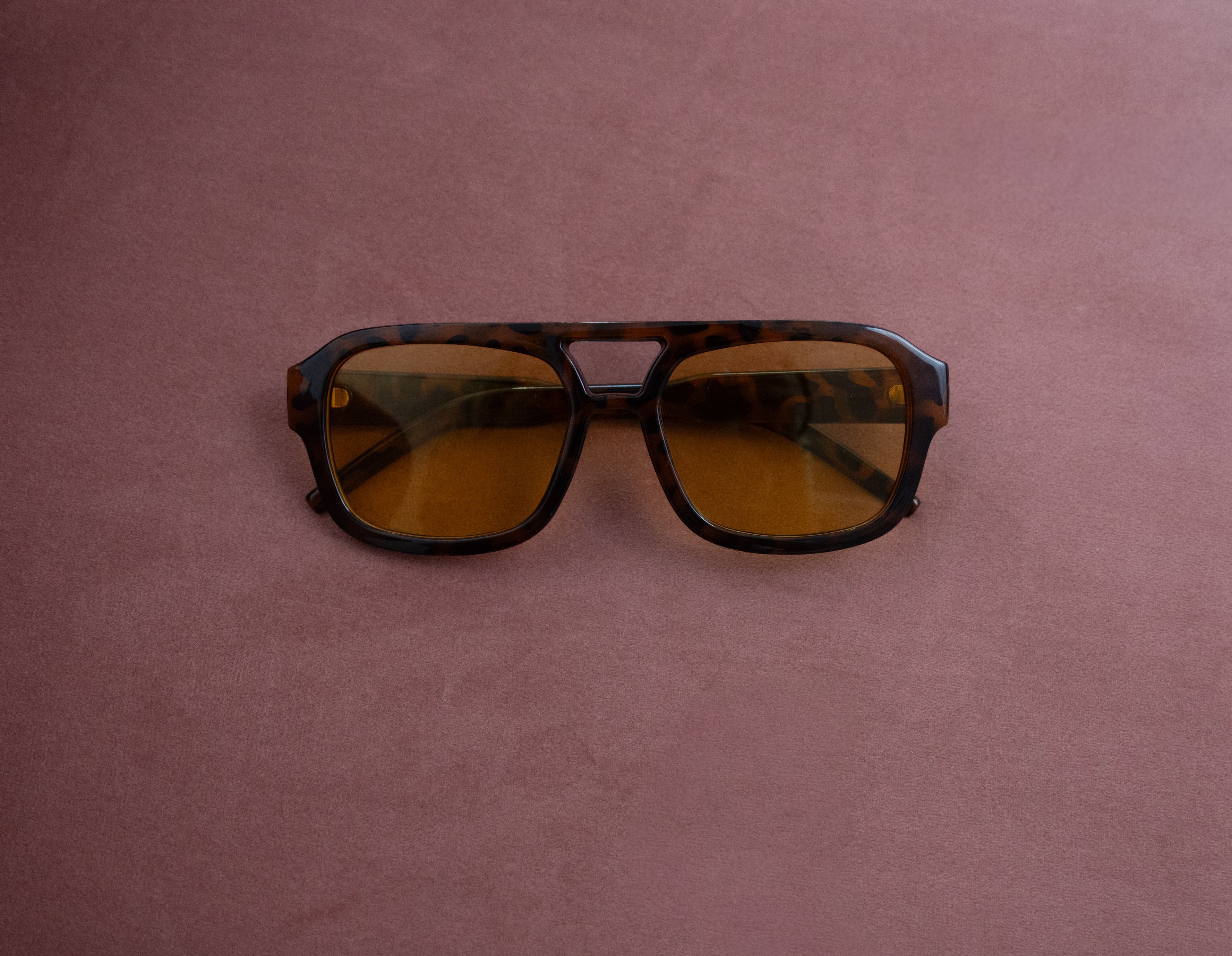 Oversized Frame Sunglasses