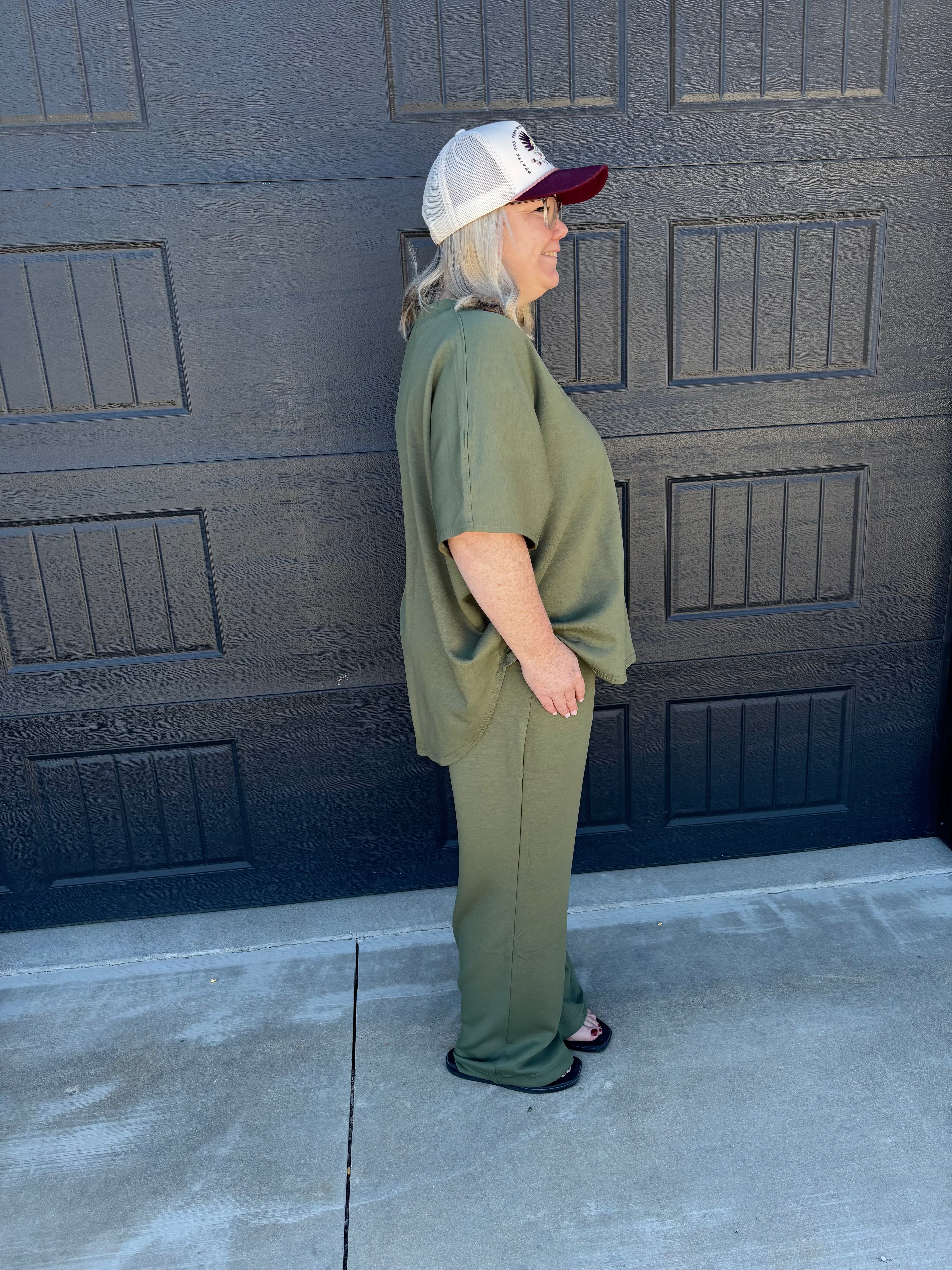 `Plus Scuba Curbed Hem Top & Pants Set  Zenana