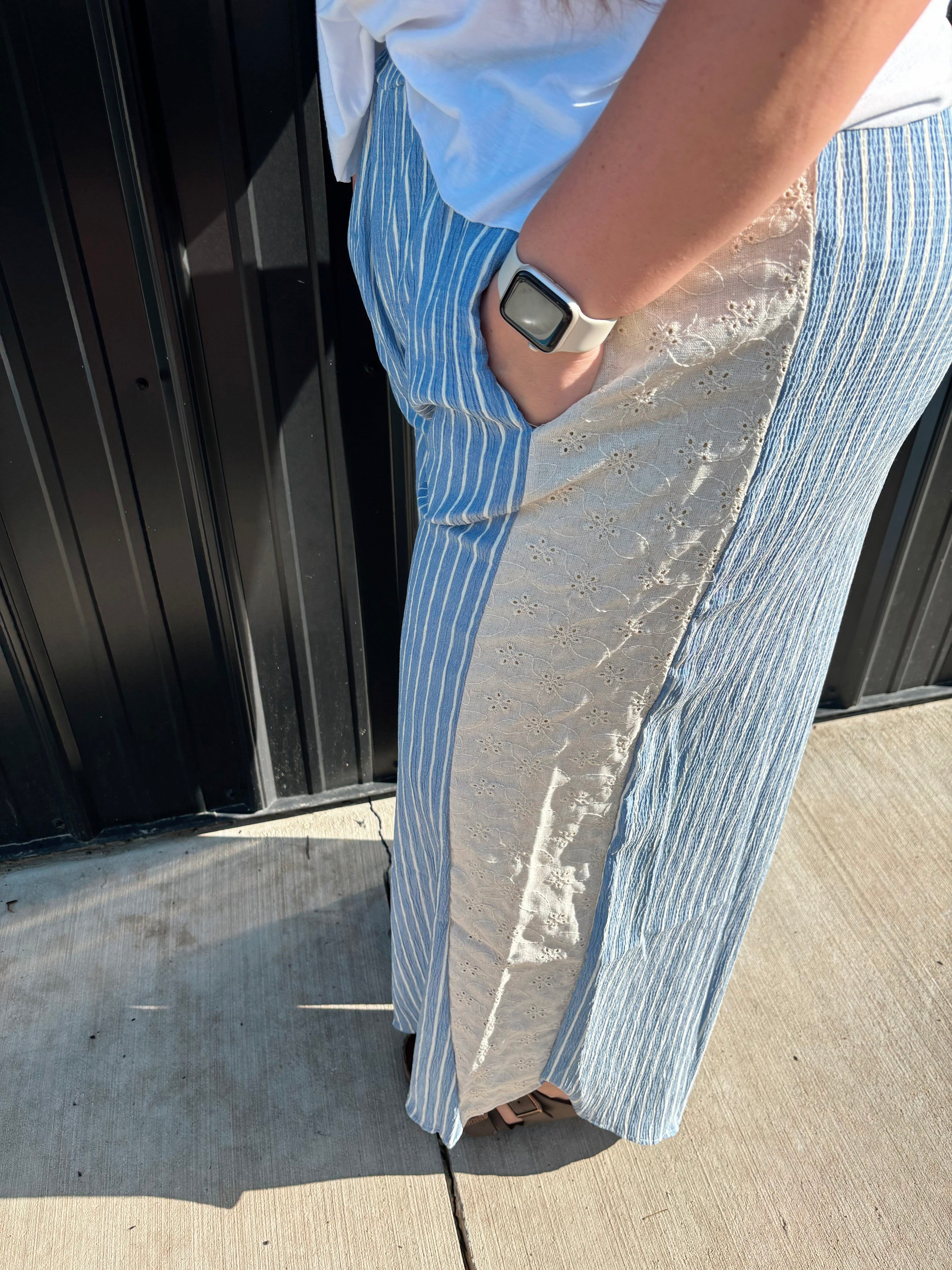 WEEKEND ESCAPE PANTS